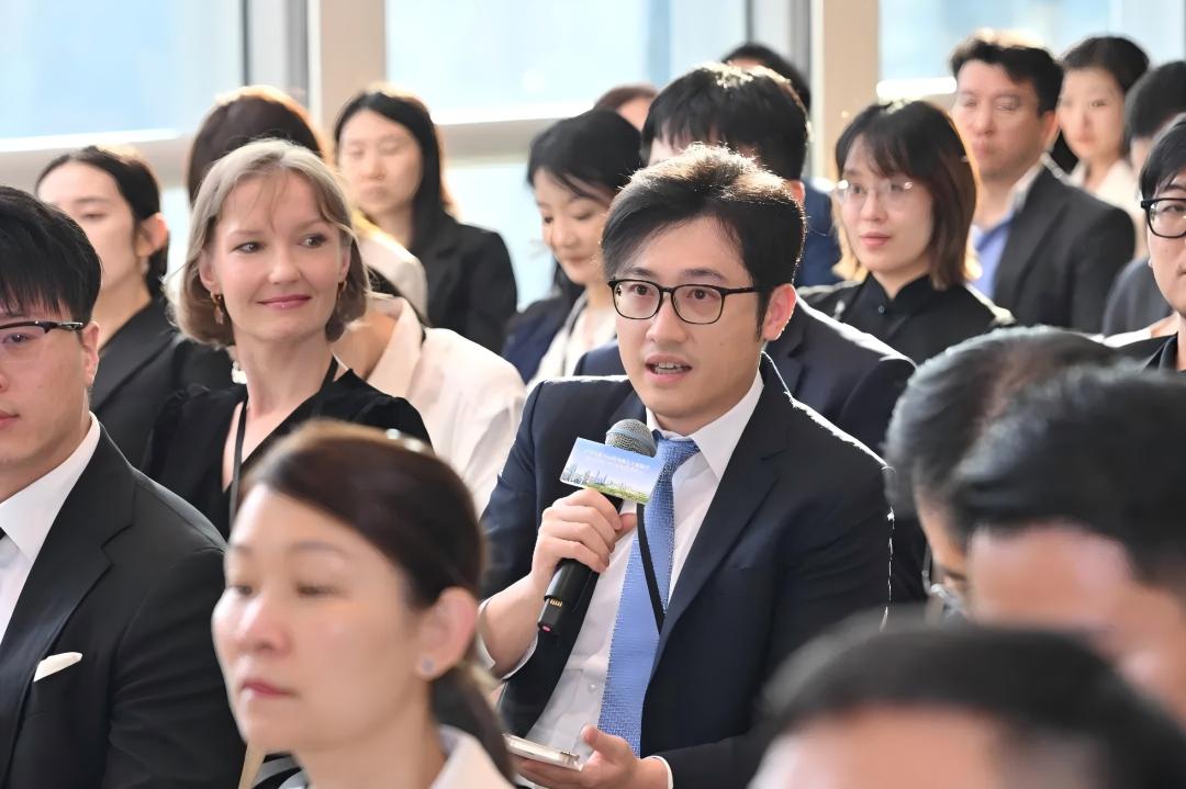 3 香港路演.jpg